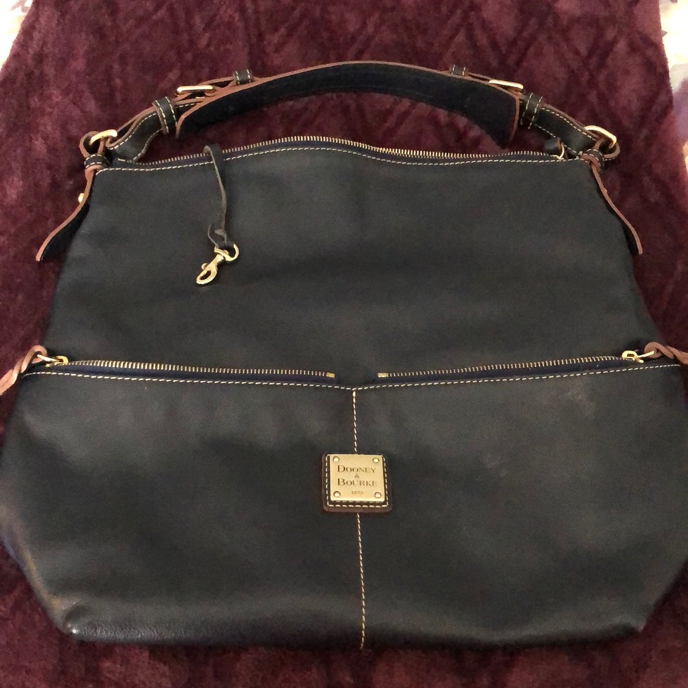 DB navy purse